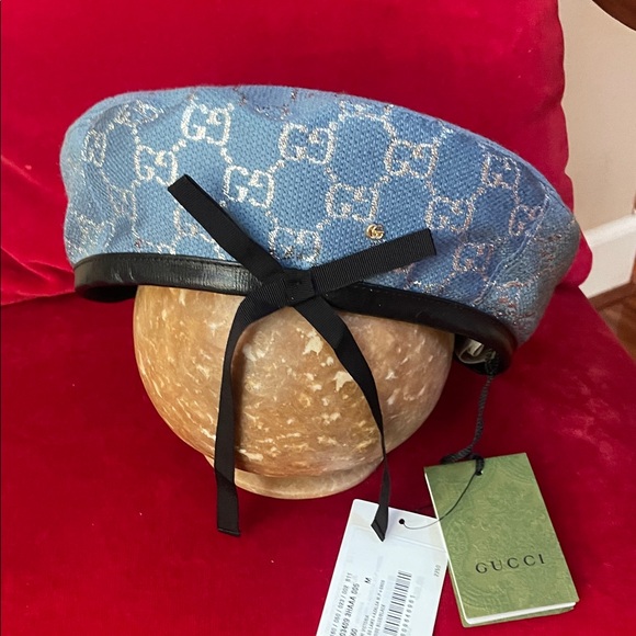 Gucci Light Blue GG Satin Beret with Blackleather Trim & Bow